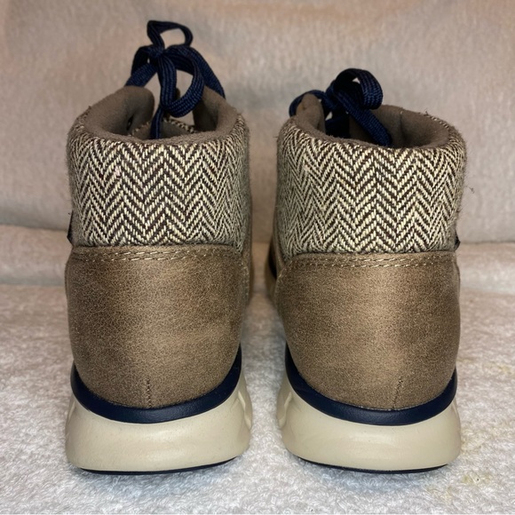 Skechers Synergy Women's Mountain Dreamer Ankle Boots Taupe Memory Foam Size 5 - Picture 5 of 14